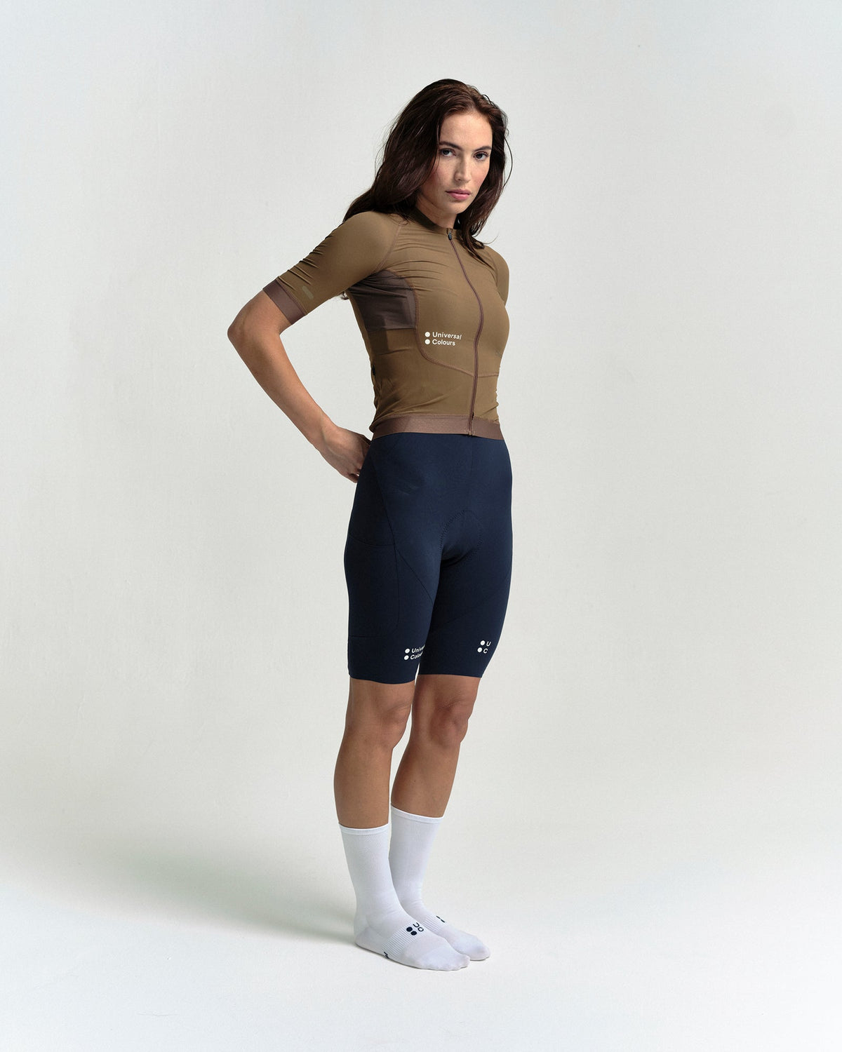 Model wearing the Women's Chroma Short Sleeve Jersey in Golden Brown.