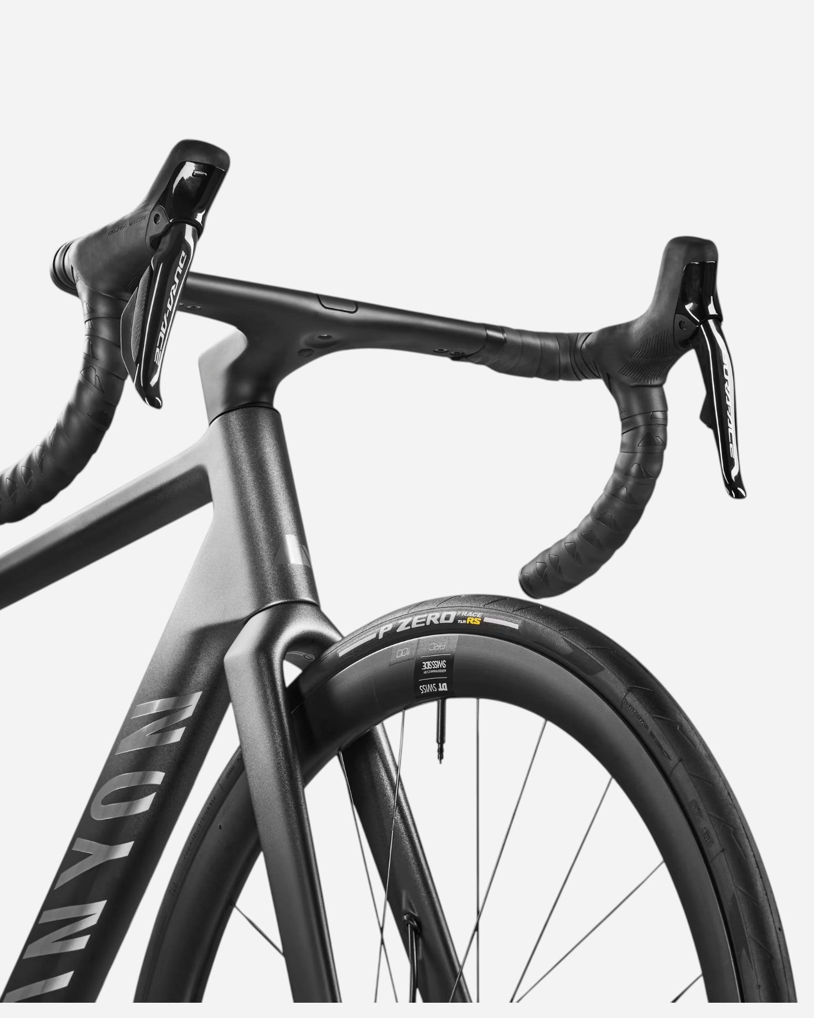 Ex-Demo Ultimate CFR Dura Ace Di2 Size M